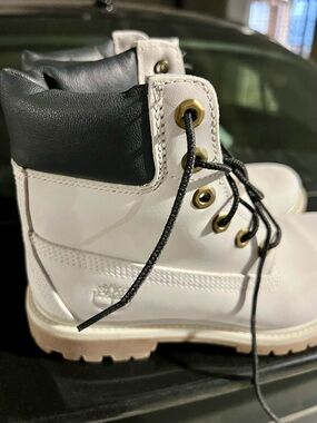 Timberland White and Black Lace-Up Boots
